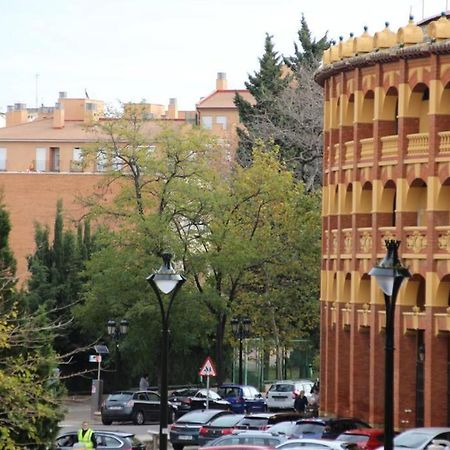 Amplio apartamento Plaza de Toros Saragozza Esterno foto